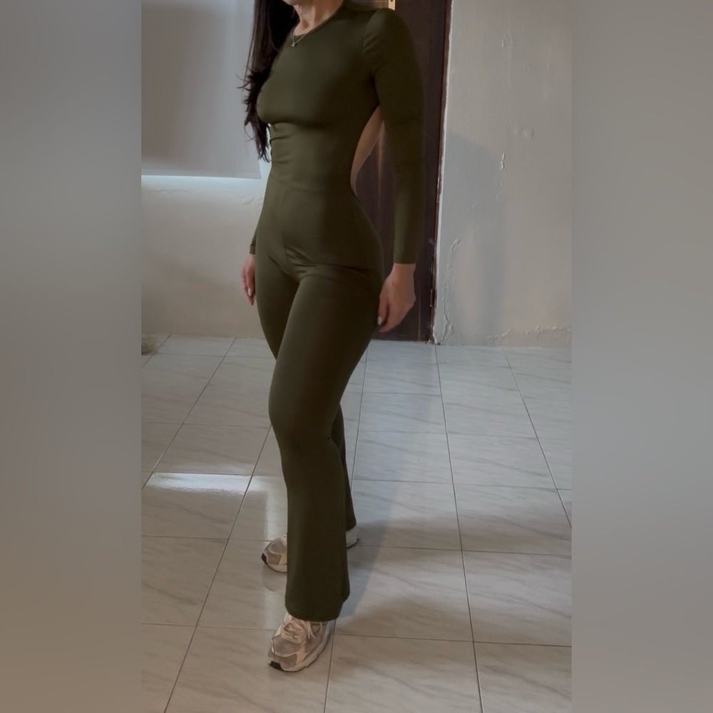 Women's Long Jumpsuit. Olive Green Stretch